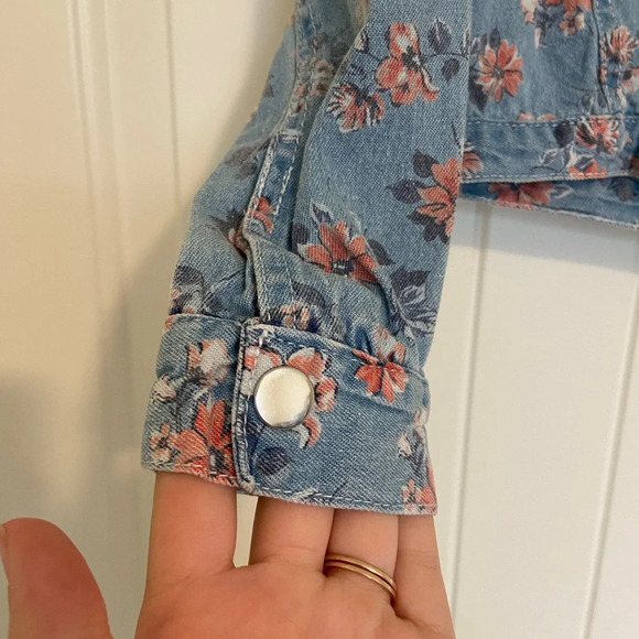 Little Lass girl’s floral denim cropped jacket —‎ size 4 - Picture 2 of 7